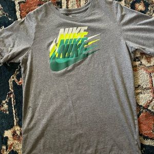 Boys Nike t-shirt- size x-large